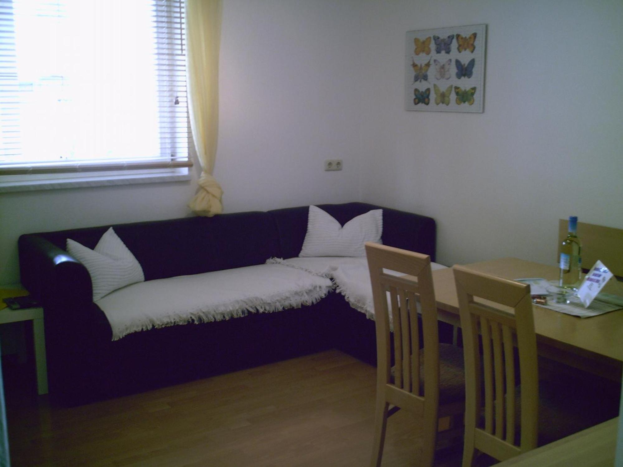 Rupert Und Jasmin Hauser Appartement *